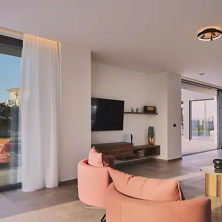 Manza Villa