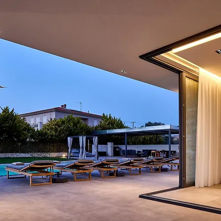 Manza Villa Sfáka